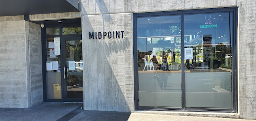 Midpoint Café