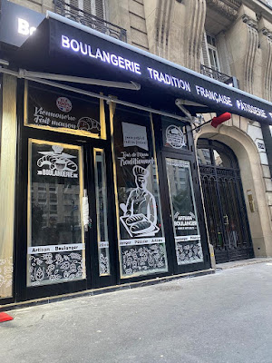 Dali Di Dalia à Paris
