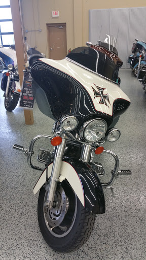 Harley-Davidson Dealer «Vehicle City Harley-Davidson», reviews and photos, 2400 Austins Pkwy, Flint, MI 48507, USA