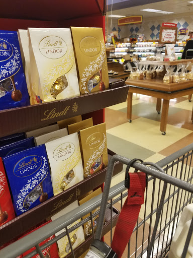 Grocery Store «Hannaford Supermarket», reviews and photos, 27-41 Gansevoort Rd, South Glens Falls, NY 12803, USA