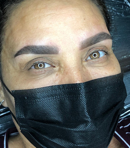 Leandra castro permanent makeup