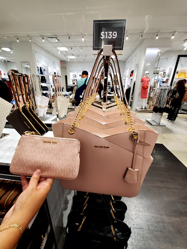 Fashion Accessories Store «Michael Kors», reviews and photos, 100 Citadel Dr #456, Commerce, CA 90040, USA