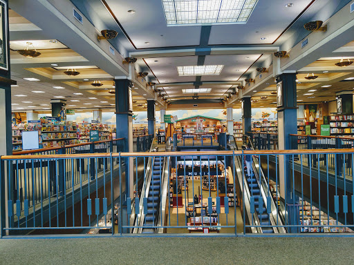 Book Store «Barnes & Noble», reviews and photos, 7881 Edinger Ave, Huntington Beach, CA 92647, USA