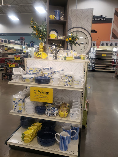 Grocery Store «Fred Meyer», reviews and photos, 2500 Main Ave N, Tillamook, OR 97141, USA