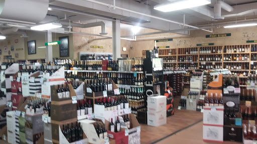 Liquor Store «Sav Way Liquors», reviews and photos, 2580 E Main St, St Charles, IL 60174, USA