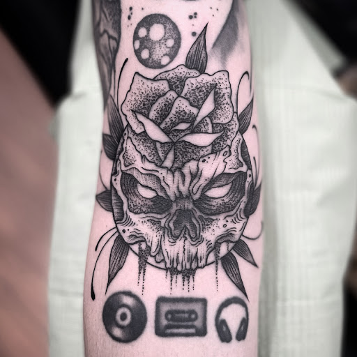 Tattoo Shop «Savannah Ink Tattoo», reviews and photos, 119 Jefferson St, Savannah, GA 31401, USA