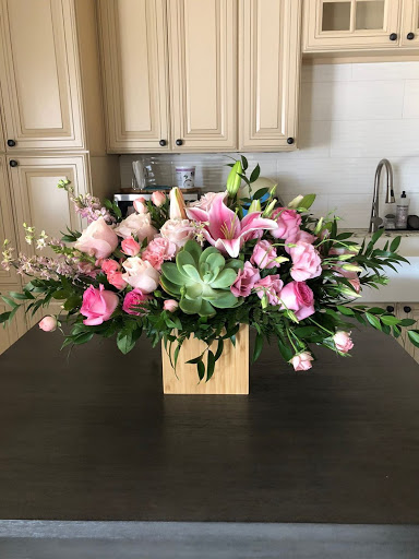 Florist «Ron & Alicia Robinson Florist», reviews and photos, 2110 Fullerton Rd, Rowland Heights, CA 91748, USA