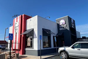 Taco Bell image