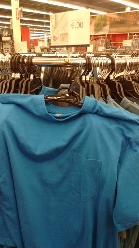 Outlet Store «VF Outlet», reviews and photos, 375 Faunce Corner Rd, North Dartmouth, MA 02747, USA