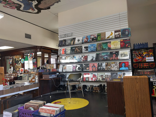 Record Store «Exile on Main Street», reviews and photos, 100 N Chestnut St #120, Champaign, IL 61820, USA