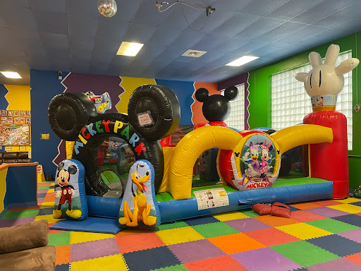 Amusement Center «S & K Wacky Indoor Bounce», reviews and photos, 202 NW 3rd St, Corvallis, OR 97330, USA