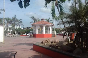Plaza Infonavit image