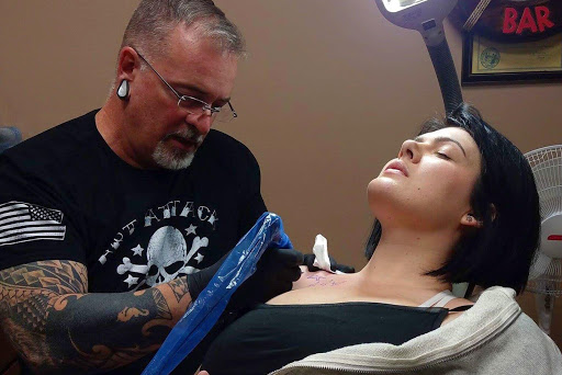 Tattoo Shop «Art Attack Tattoo», reviews and photos, 3656 Reynolda Rd, Winston-Salem, NC 27106, USA