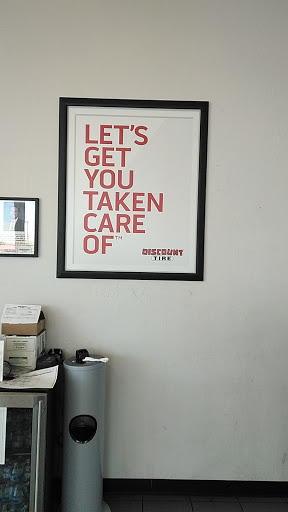 Tire Shop «Discount Tire Store», reviews and photos, 1130 W Elliot Rd, Tempe, AZ 85284, USA