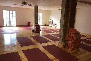 Centro Cántabro de Yoga image