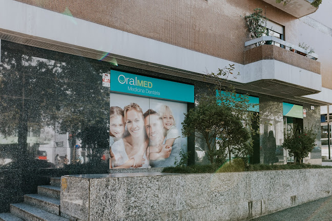 Clínica Dentária OralMED Maia - Maia