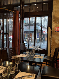 Atmosphère du Restaurant français Bourgogne Sud à Paris - n°1