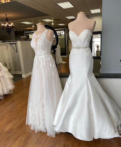 Bridal Shop «Bella Sposa Bridal Boutique», reviews and photos, 9524 179th St, Tinley Park, IL 60487, USA