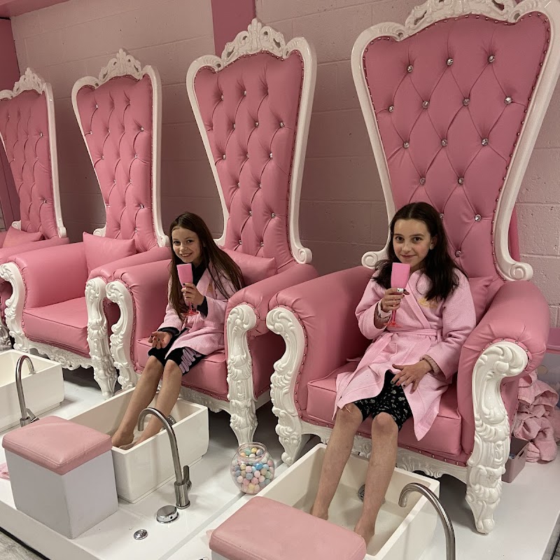 Little Rosebuds Pamper Parlour