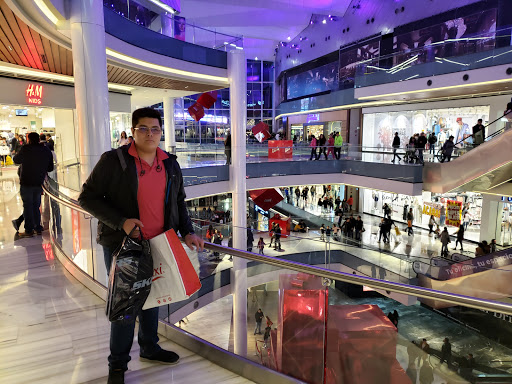Shopping centres in Monterrey