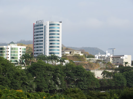 Universidad Católica de Santiago de Guayaquil