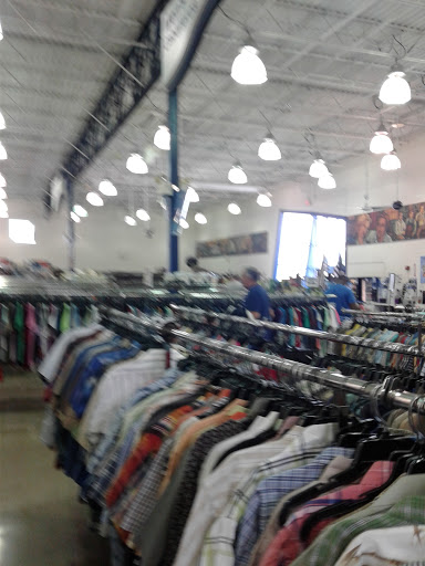 Thrift Store «Goodwill Ocala Superstore Adjacent to Paddock Mall», reviews and photos, 2830 SW 27th Ave, Ocala, FL 34471, USA