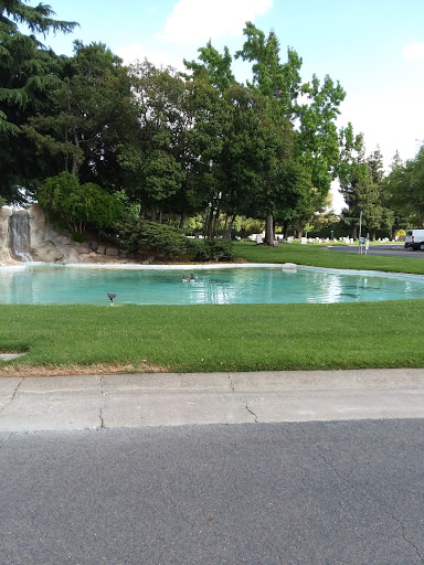 Memorial Park «East Lawn Elk Grove Memorial», reviews and photos, 9189 E Stockton Blvd, Elk Grove, CA 95624, USA