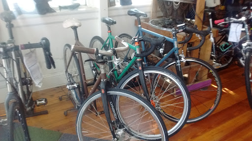 Chocolate Spokes Bike Studio, 2801 N Downing St, Denver, CO 80205, USA, 