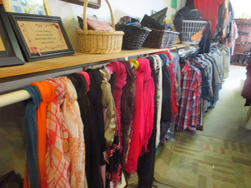 Thrift Store «Exeter Community Thrift Shop», reviews and photos, 96 Epping Rd, Exeter, NH 03833, USA