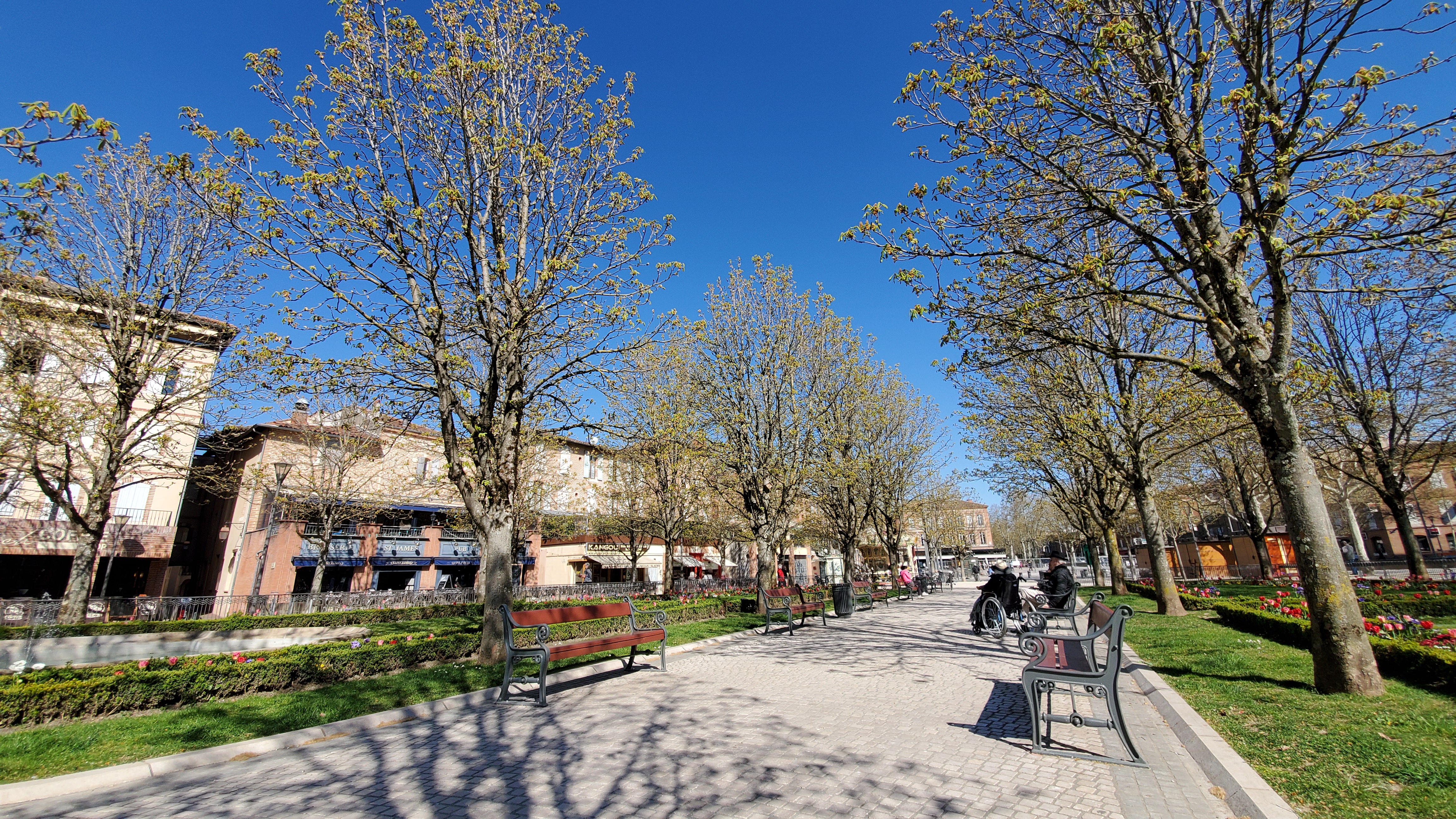 Photo n° 2 de l'avis de Luis.e fait le 25/04/2019 à 01:28