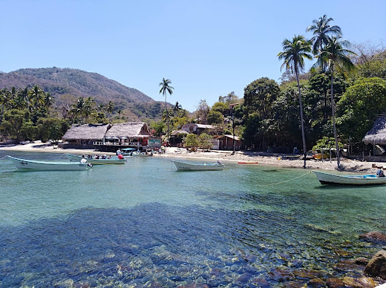 Quimixto beach I