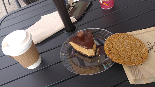 Dessert Shop «Amaretti Desserts San Marco», reviews and photos, 1992 San Marco Blvd, Jacksonville, FL 32207, USA