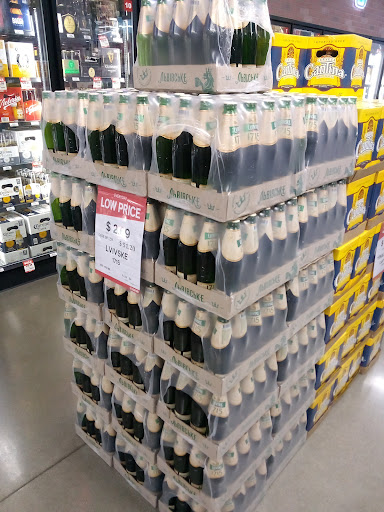 Liquor Store «Liquor Barn», reviews and photos, 287 E Dundee Rd, Wheeling, IL 60090, USA