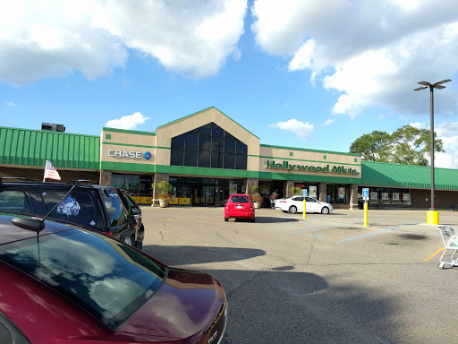 Supermarket «Hollywood Super Market», reviews and photos, 29200 N Campbell Rd, Madison Heights, MI 48071, USA
