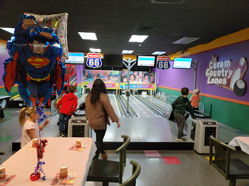 Bowling Alley «Coram Country Lanes», reviews and photos, 615 Middle Country Rd, Coram, NY 11727, USA