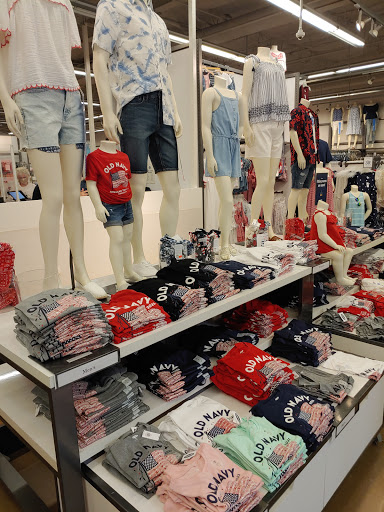 Clothing Store «Old Navy», reviews and photos, 2828 E 3rd St, Bloomington, IN 47401, USA