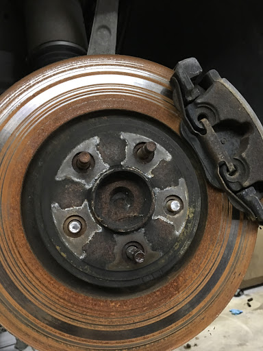 Tire Shop «Discount Tire Store - Oak Lawn, IL», reviews and photos, 6635 95th St, Oak Lawn, IL 60453, USA