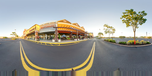 Outlet Mall «Tanger Outlet Riverhead», reviews and photos, 200 Tanger Mall Dr, Riverhead, NY 11901, USA