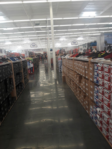 Shoe Store «WSS», reviews and photos, 7900 Sepulveda Blvd, Van Nuys, CA 91405, USA