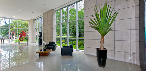 Logo da empresa - Luxury Properties