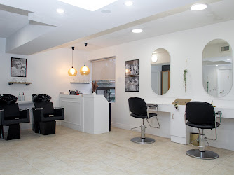 Avenue & Mane Salon