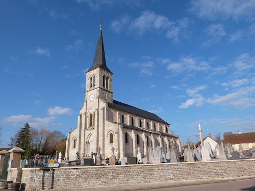 Église catholique Eglise Saint Hilaire Thury