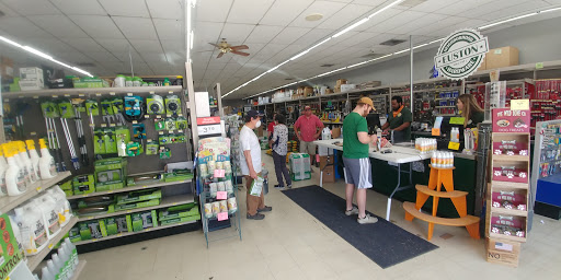 Hardware Store «Waldo Hardware», reviews and photos, 126 W 75th St, Kansas City, MO 64114, USA