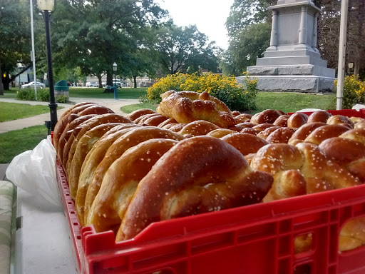 Park «Central Memorial Park», reviews and photos, 212 E 4th St, Sterling, IL 61081, USA