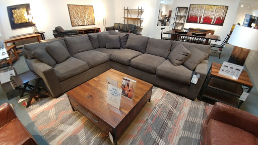 Furniture Store «Mor Furniture for Less | Lynnwood», reviews and photos, 4029 Alderwood Mall Blvd, Lynnwood, WA 98036, USA