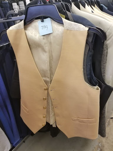 Thrift Store «The Salvation Army Family Store & Donation Center», reviews and photos, 6715 Dempster St, Morton Grove, IL 60053, USA