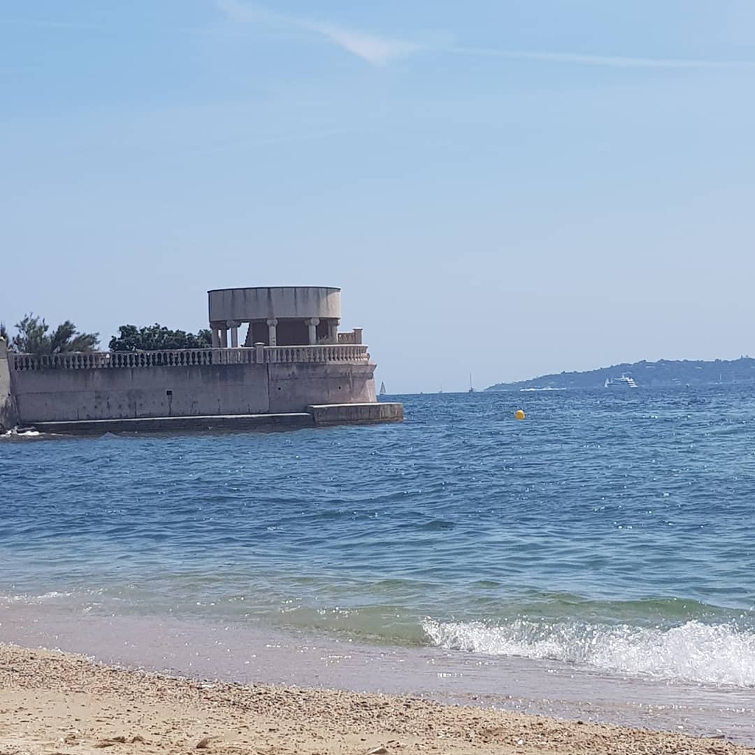Plage du Gros Pin'in fotoğrafı geniş ile birlikte