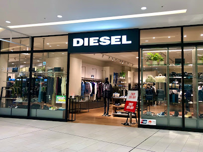 DIESEL OUTLET 横浜ベイサイド（三井アウトレットパーク横浜ベイサイド）