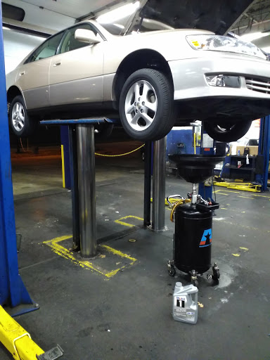 Sporting Goods Store «Academy Sports + Outdoors», reviews and photos, 7513 N Interstate Hwy 35, Austin, TX 78752, USA