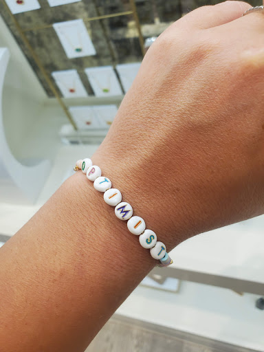 Jewelry Store «Kendra Scott», reviews and photos, 816 Town and Country Blvd #131, Houston, TX 77024, USA